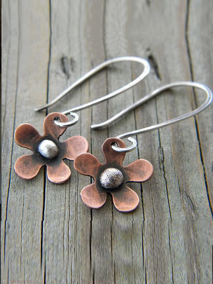 Retro Two-Tone Bronze Alloy Flower Earrings