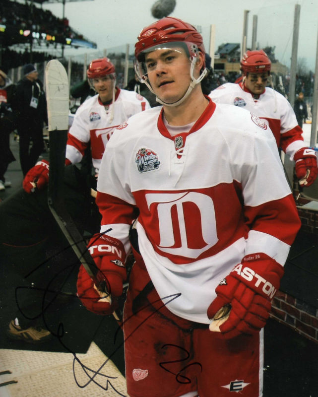 JIRI HUDLER DETROIT RED WINGS SIGNED 8X10 PICTURE