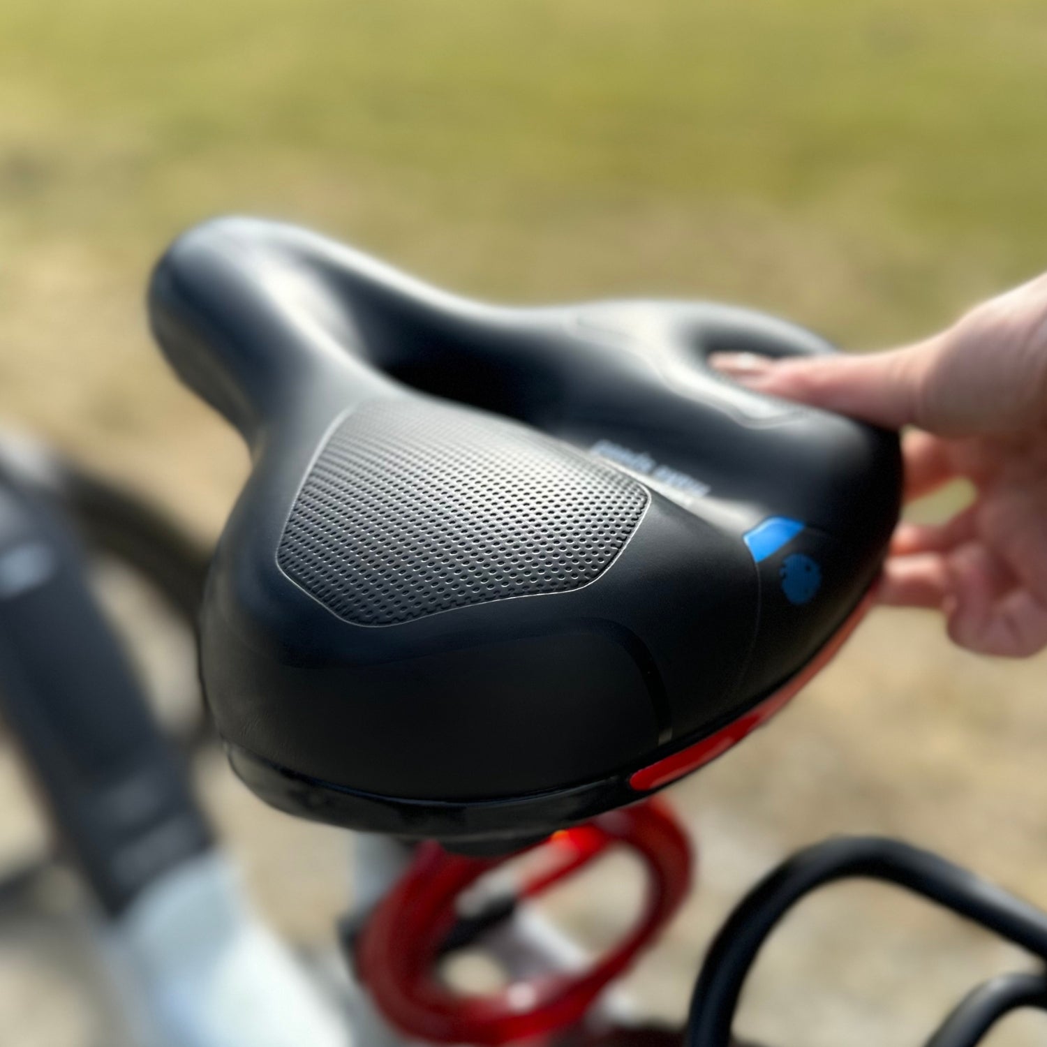CloudComfort Pro Fahrradsattel - Ergonomisch & Schmerzfrei Für Lange Touren