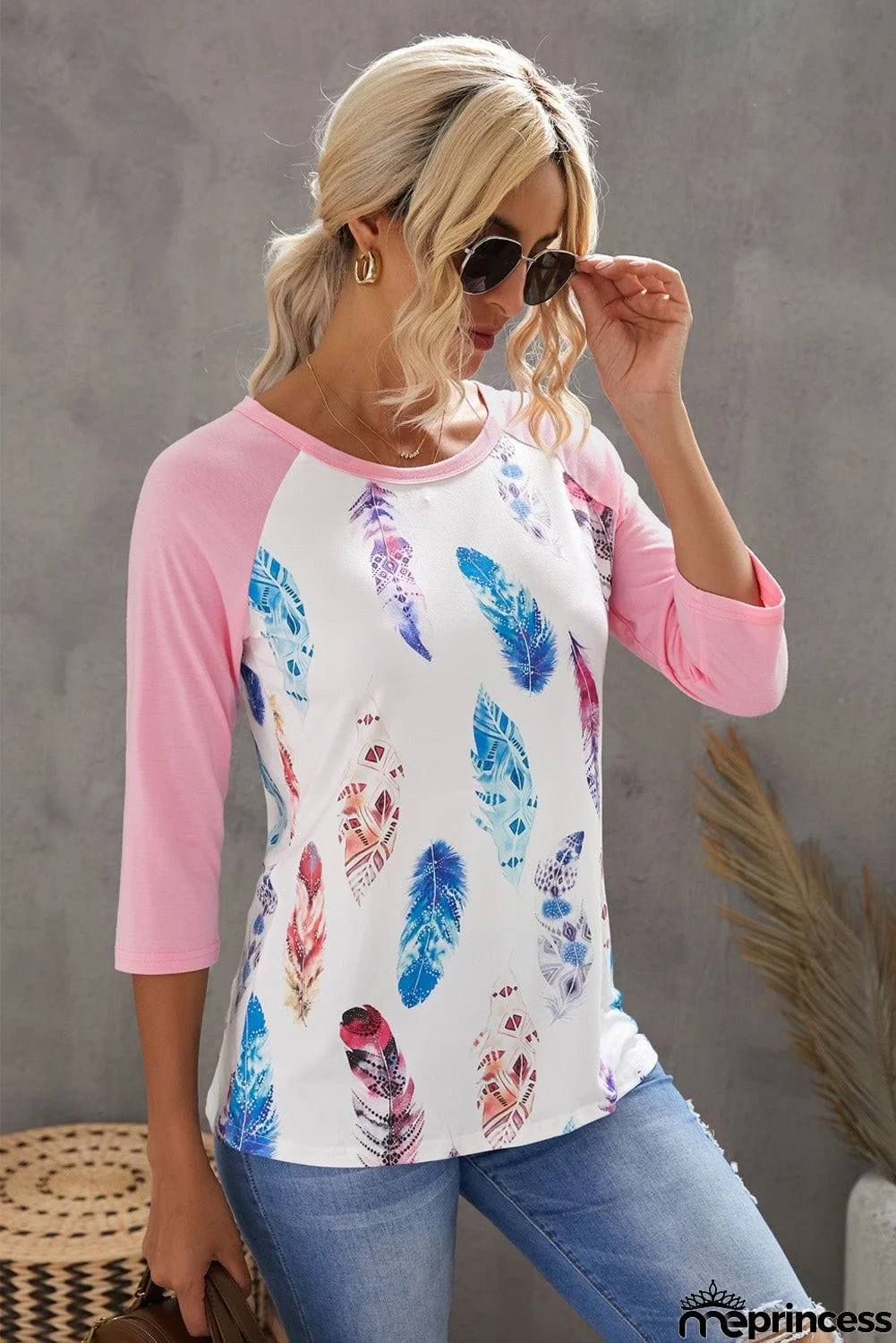 Feather Print 3/4 Raglan Sleeve Top