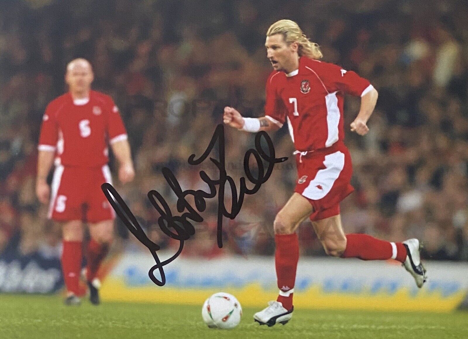 Robbie Savage Genuine Hand Signed Wales 6X4 Photo Poster painting