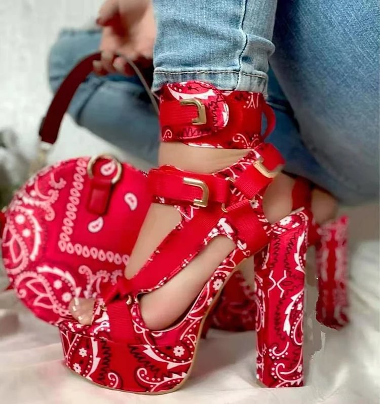 Chunky Heels Sandals with Matching Round Bag