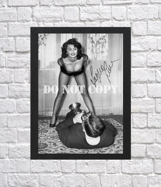 Sophia Loren Autographed Signed Print Photo Poster painting Poster A2 16.5x23.4