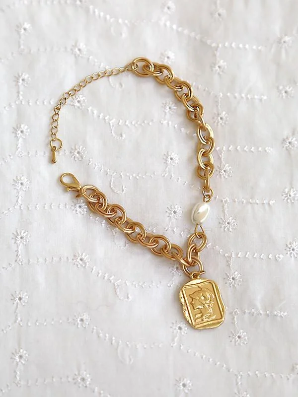 Thick Necklace with Human Head Seal