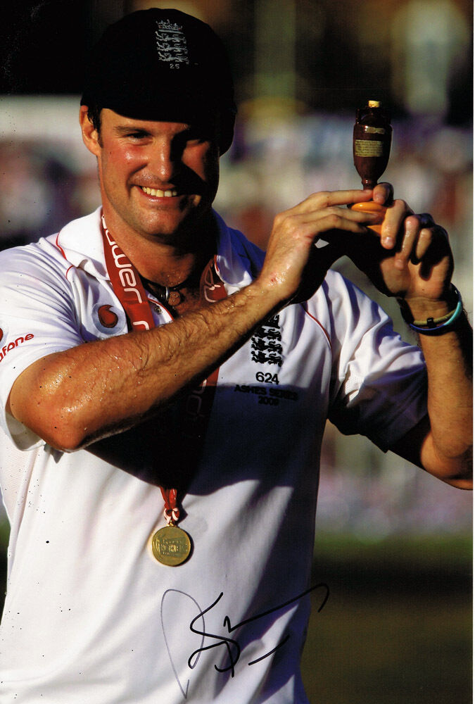 Andrew Strauss SIGNED England Ashes 12x8 Photo Poster painting AFTAL