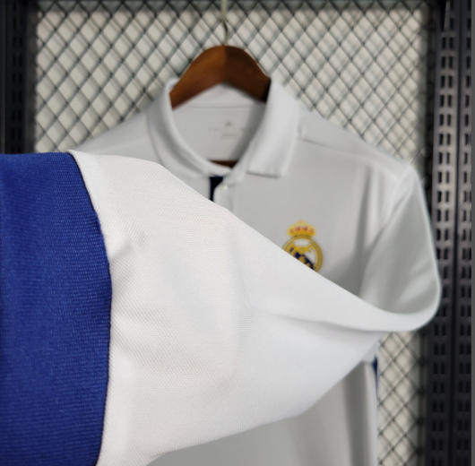 Retro 16-17 Real Madrid Home Long Sleeve Football Shirt Thai Quality