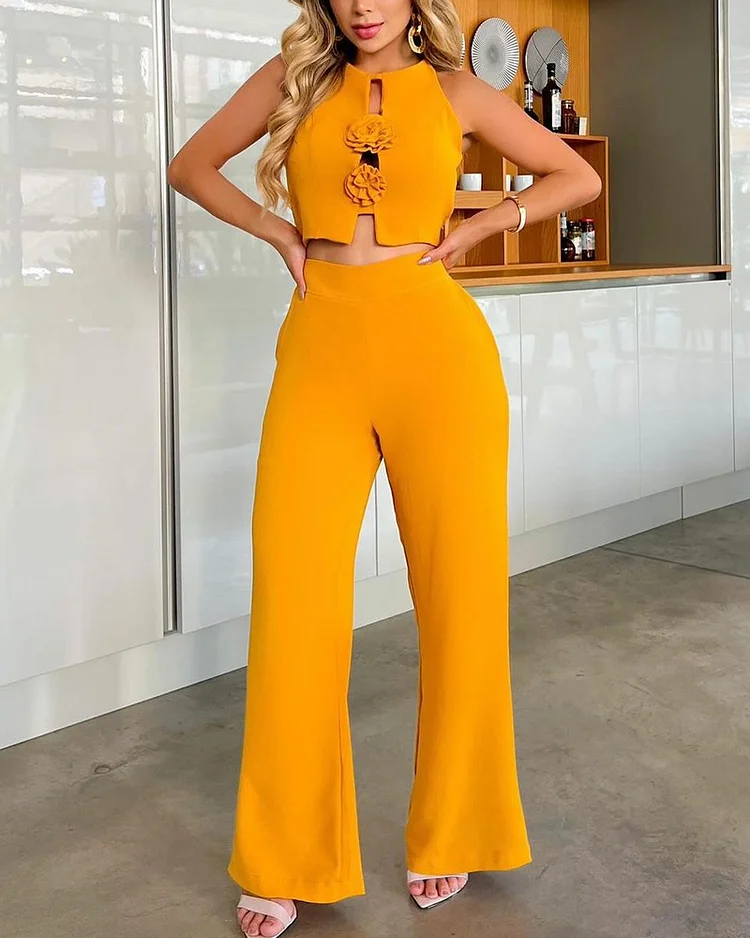 Sleeveless solid color hollow two piece set