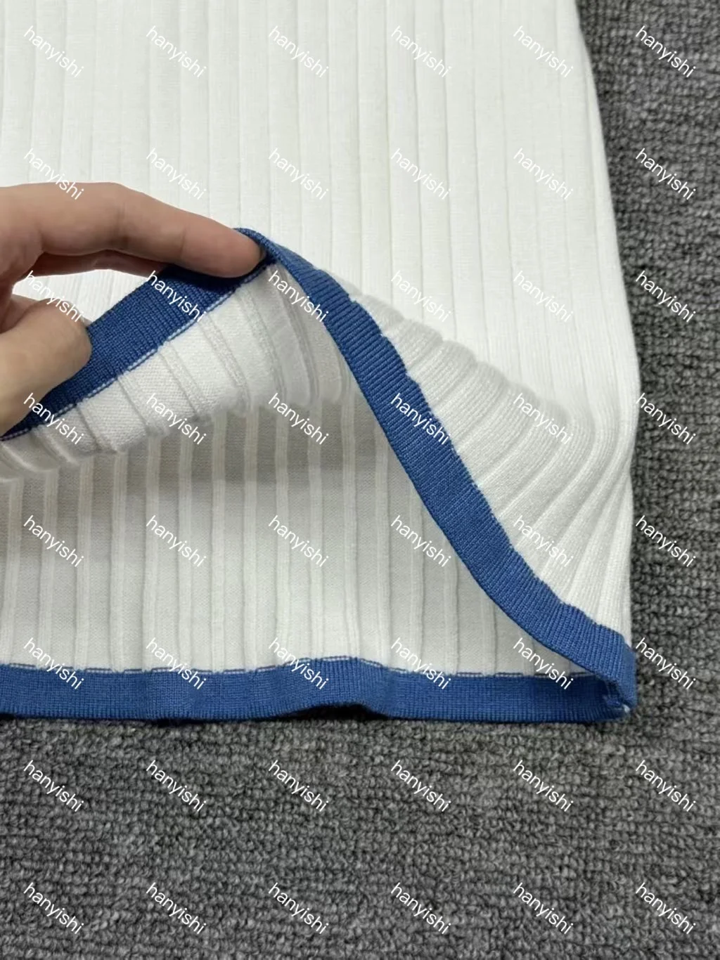 Nigikala Nigikala Autumn And Winter Women's Elegant Long-Sleeved Knitted Dress V-Neck Knitted Dress