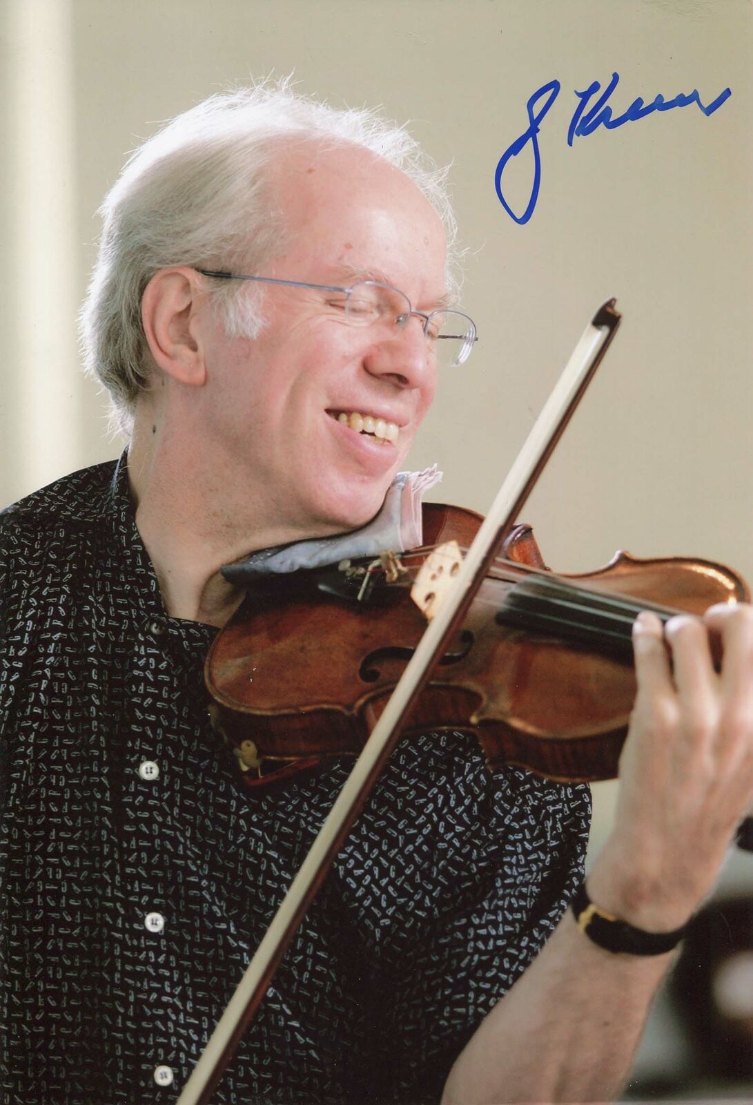 LATVIAN VIOLINIST Gidon Kremer autograph, In-Person signed Photo Poster painting