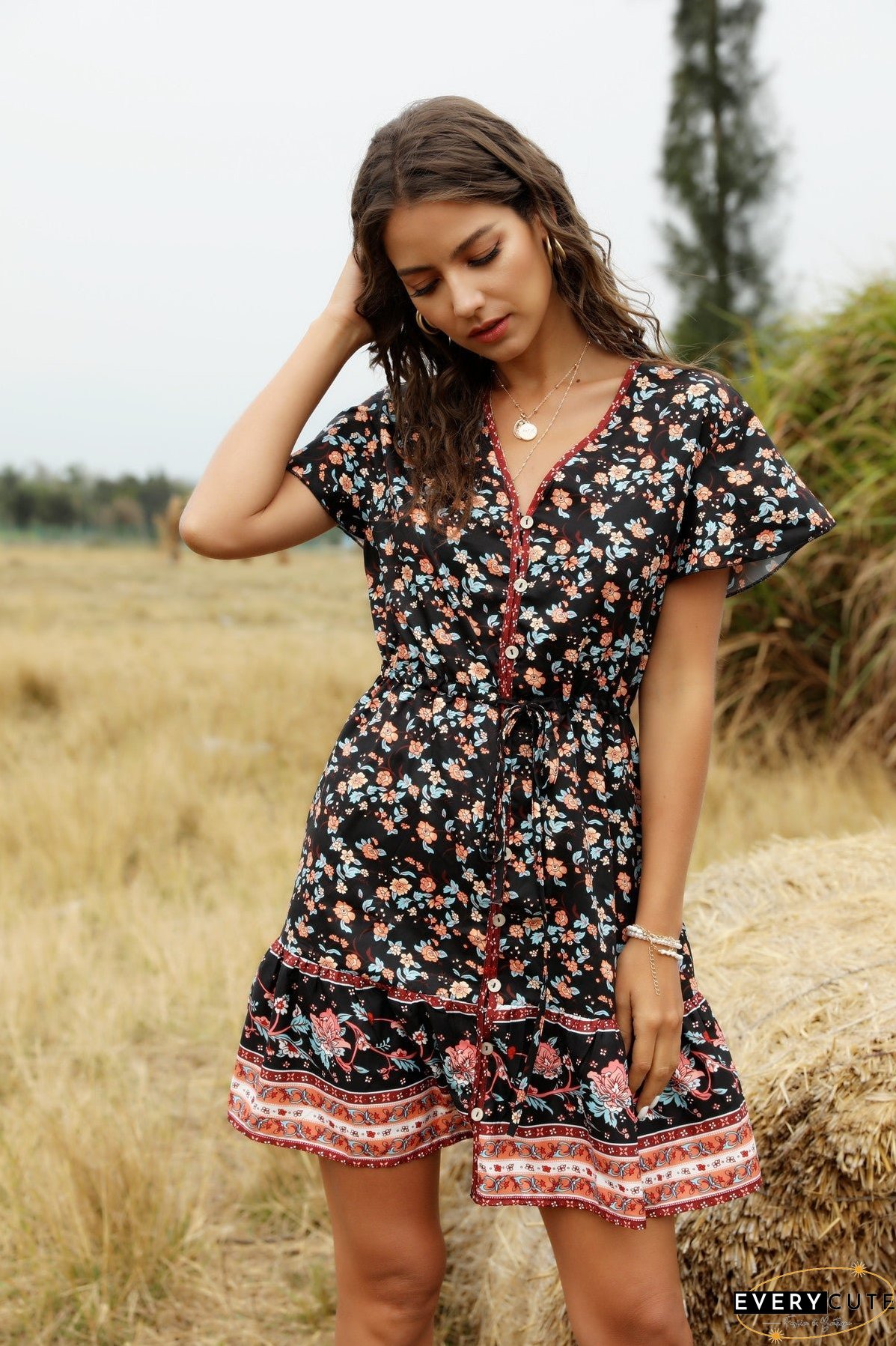 Spring and Summer New Beach Skirt V-Neck Short Sleeve Bohemian Dress