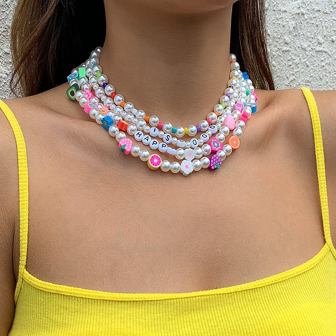 Women's Simple Retro Style Against Color Fruit Imitation Pearl Acrylic Necklace