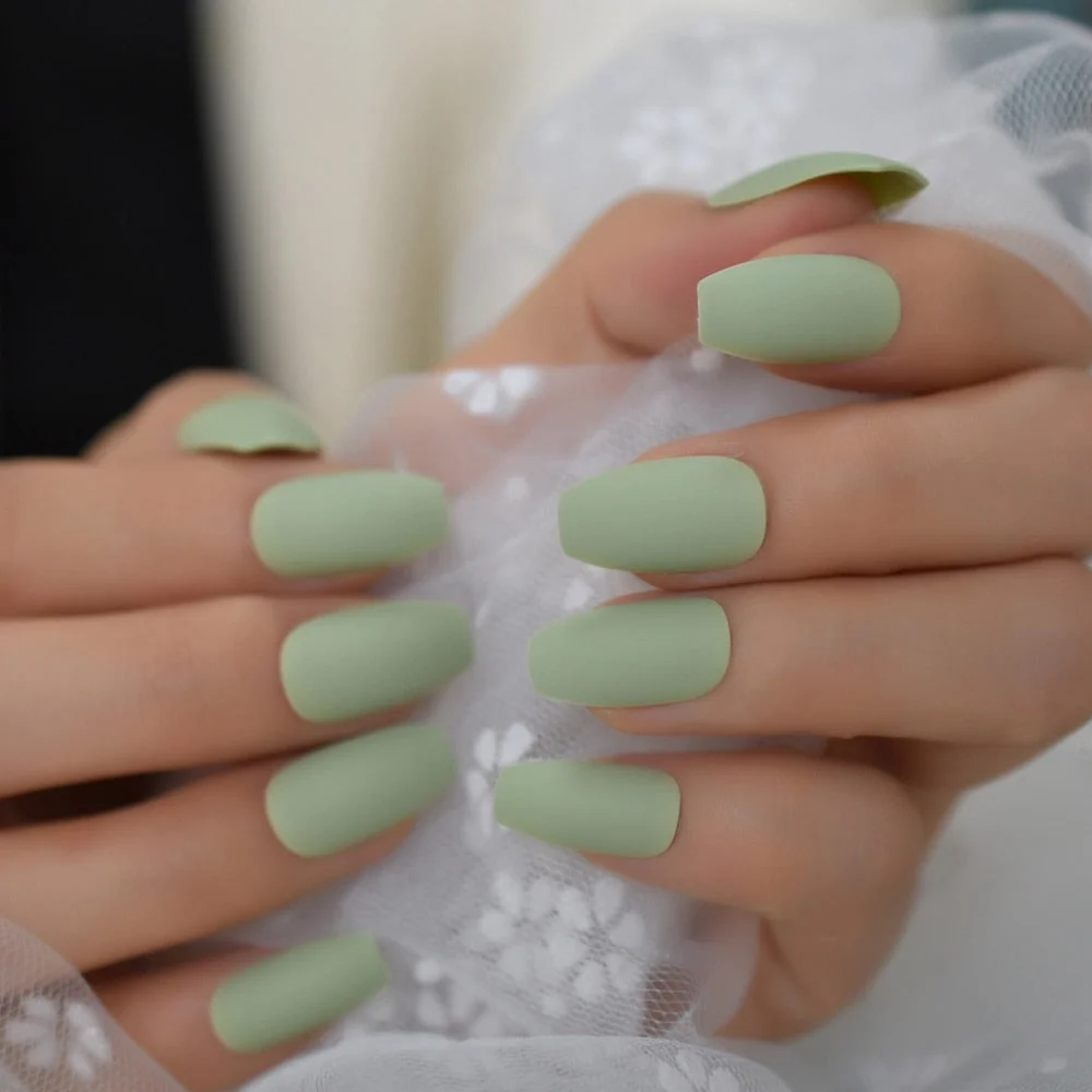 Gorgeous Cream False Nails Long Iridescent Matte Fake Nails Frost Art Design DIY Full Free Artificial False Nails 24-Nail Inspo