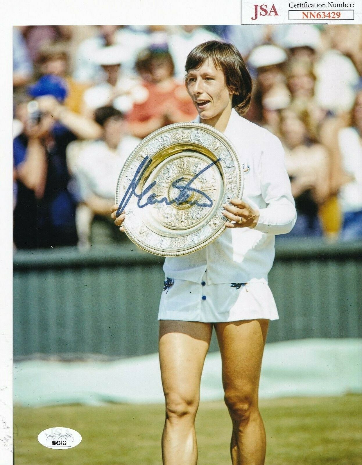 MARTINA NAVRATILOVA signed (TENNIS LEGEND) autographed 8X10 Photo Poster painting JSA NN63429