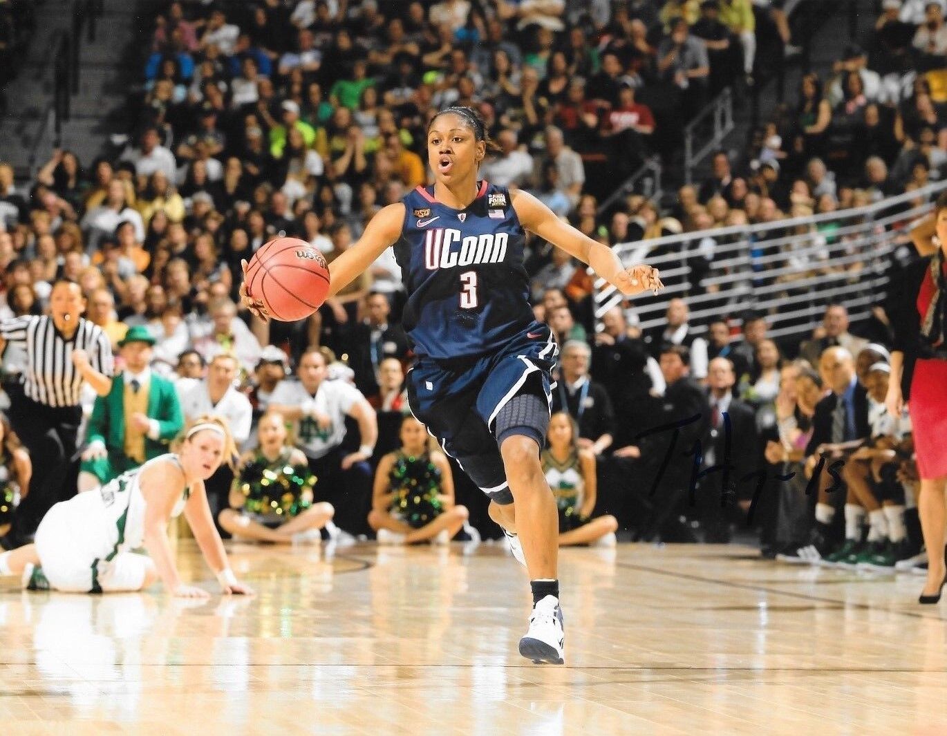 Tiffany Hayes Atlanta Dream signed Connecticut Huskies 8x10 Photo Poster painting UCONN Women 2