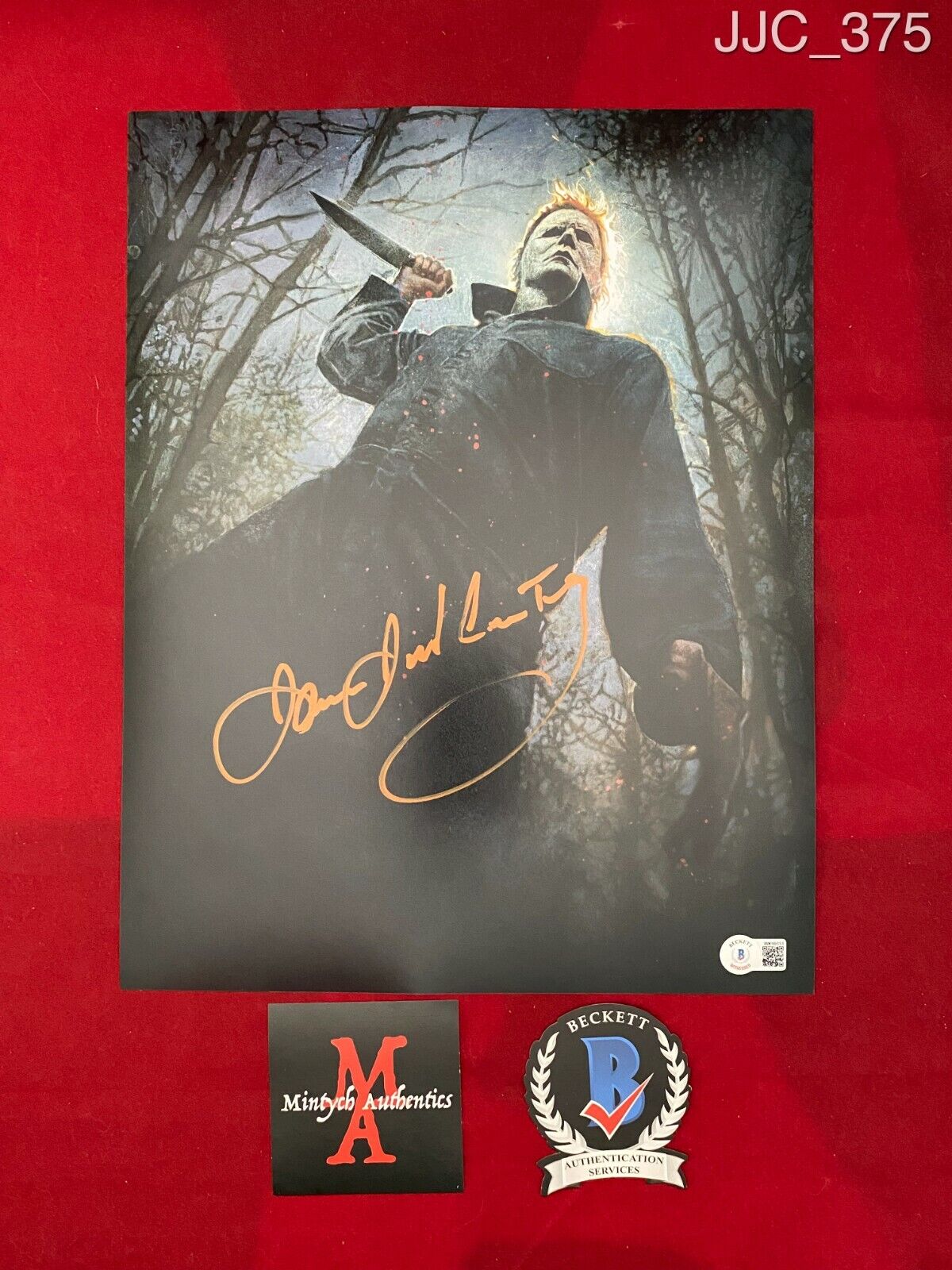 JAMES JUDE COURTNEY SIGNED 11x14 Photo Poster painting! HALLOWEEN KILLS! MICHAEL MYERS! BECKETT!