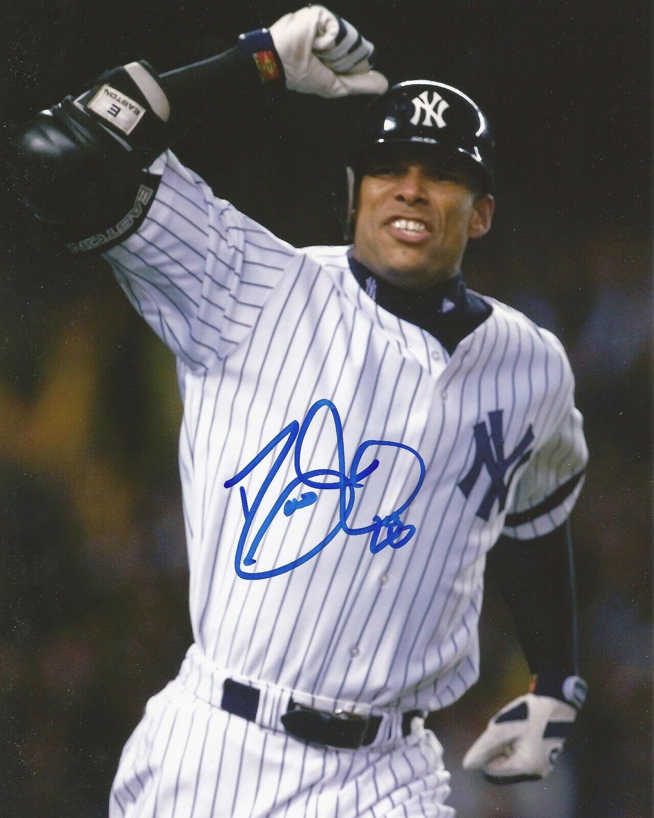 DAVID JUSTICE SIGNED NEW YORK YANKEES 8x10 Photo Poster painting w/PROOF & COA