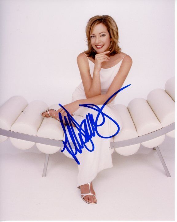 ALLISON JANNEY Signed Autographed Photo Poster painting