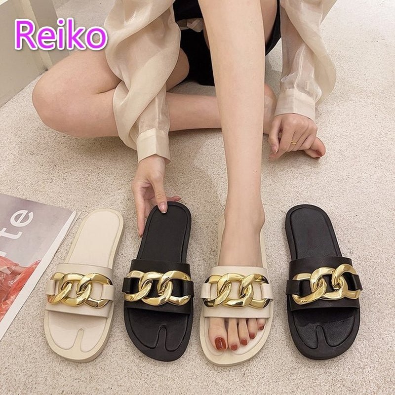 Za Women shoe Shoes Black Charm Flat Sandal Slippers Fashion Open Toe Golden Chain Outer Wear One-Word Sandals Travel Summer