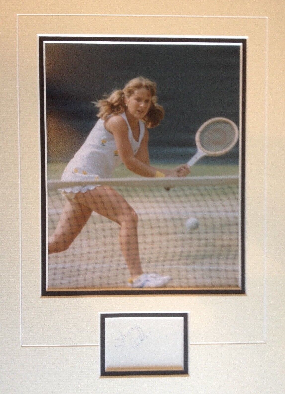 TRACEY AUSTIN - GREAT AMERICAN TENNIS PLAYER - BRILLIANT SIGNED Photo Poster painting DISPLAY