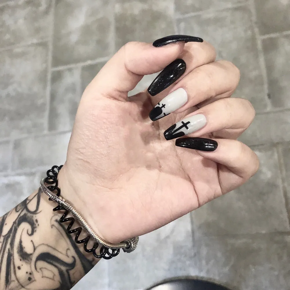 24pc/Box press on nails halloween Dark black Punk Ghost head tip nail pre design acrylic nail tip Full Cover Fake Nail 211-Nail Inspo