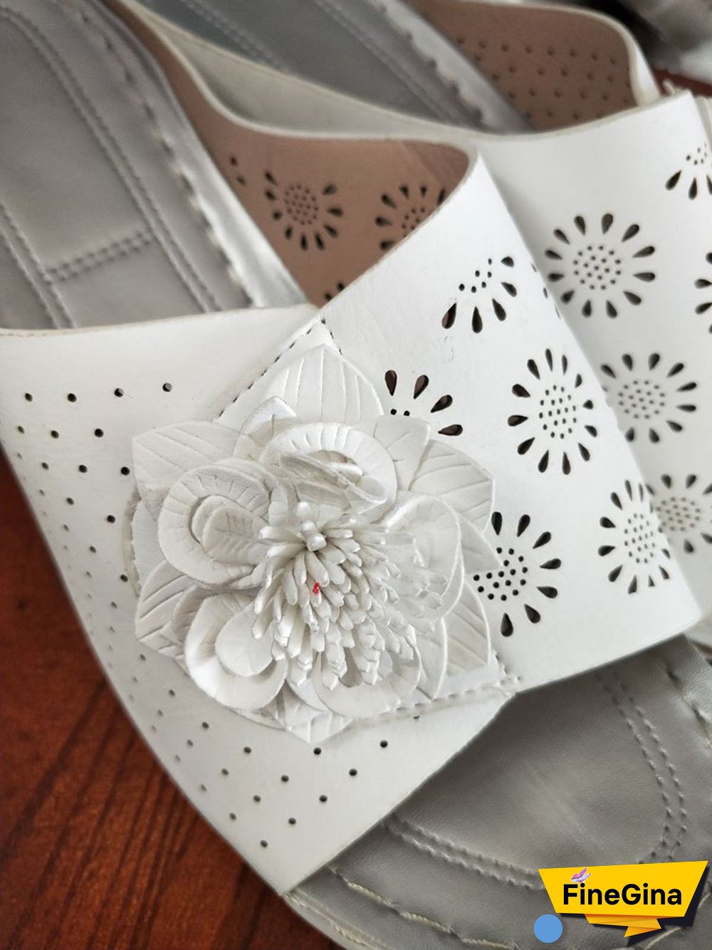 3D Floral Cutout Upper Vintage Bohemian Wedge Slippers