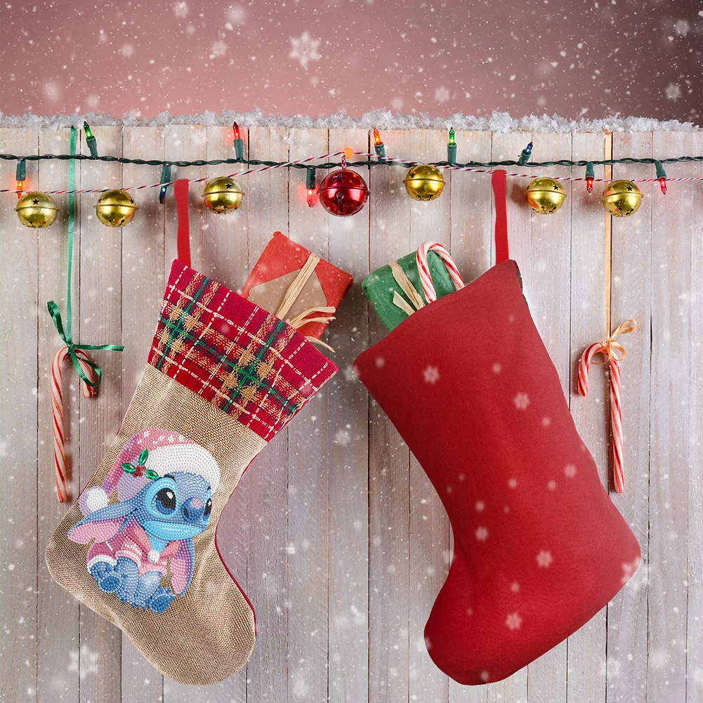 New DIY Linen Diamond Painting Christmas Socks 5D Rhinestone Xmas Socks for Kid Gift(20*35cm)