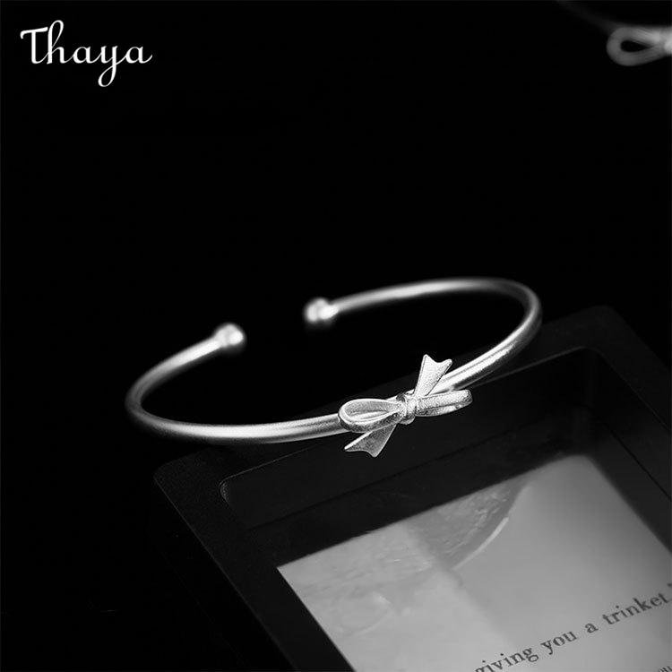 Thaya 999 Silver Frosted Bow Bracelet