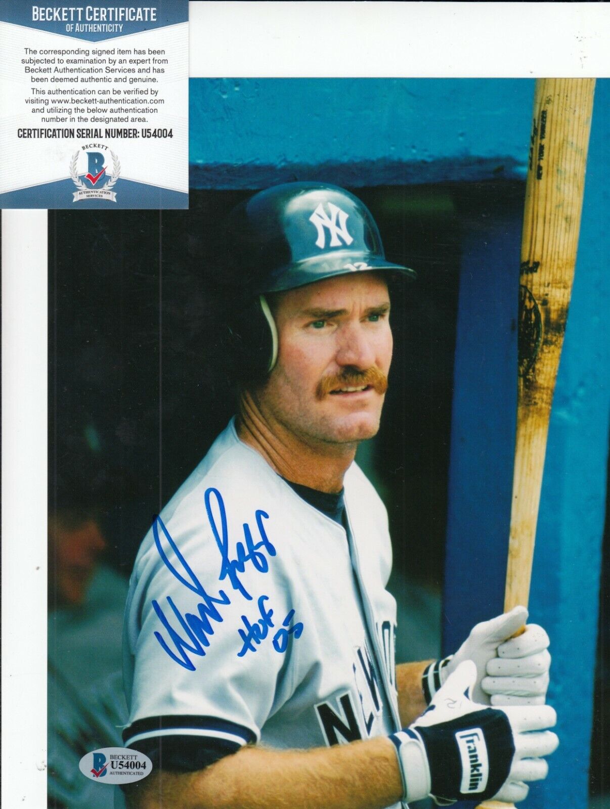 WADE BOGGS signed (NEW YORK YANKEES) Baseball 8X10 Photo Poster painting BECKETT BAS U54004