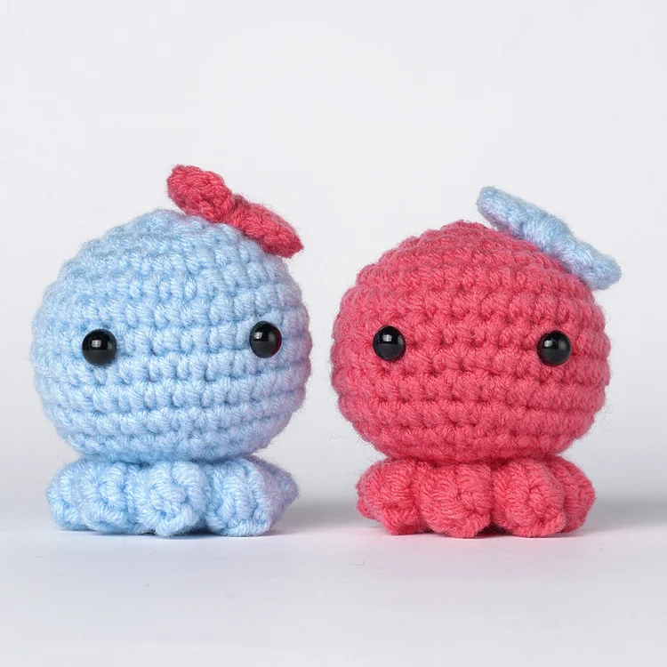YarnSet - Crochet Kit For Beginners - Octopus - Blue/Red