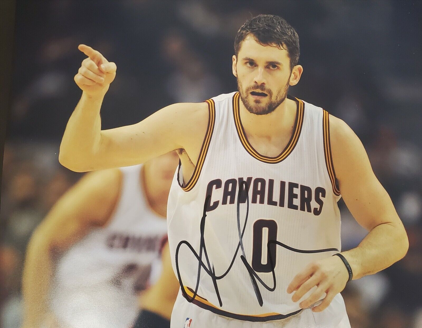 Signed 11x14 KEVIN LOVE Cleveland Cavaliers Autographed Photo Poster painting w/COA