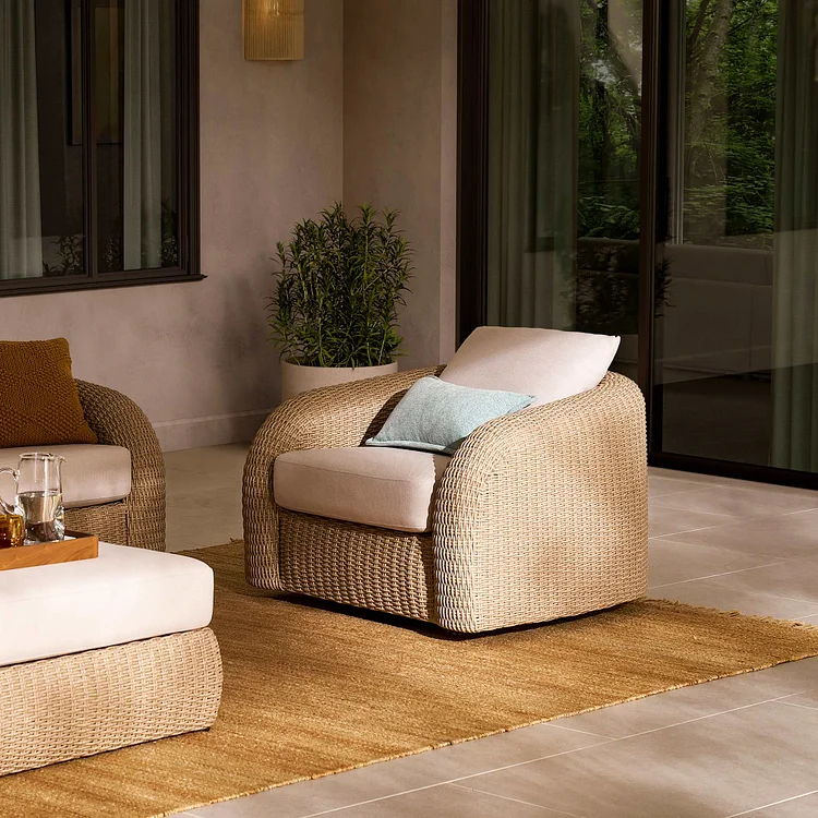 Lorna Outdoor Swivel Lounge Chair