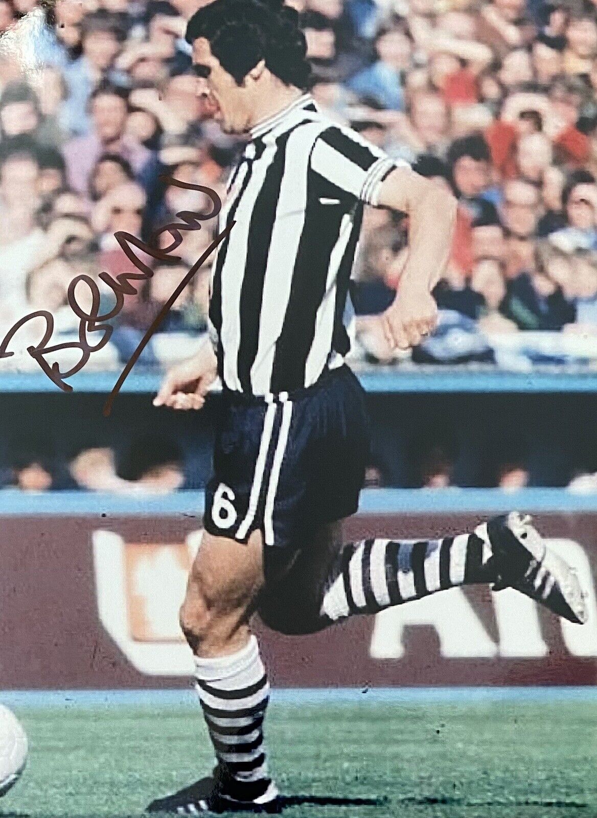 Bob Moncur Genuine Hand Signed Newcastle United 6X4 Photo Poster painting 7