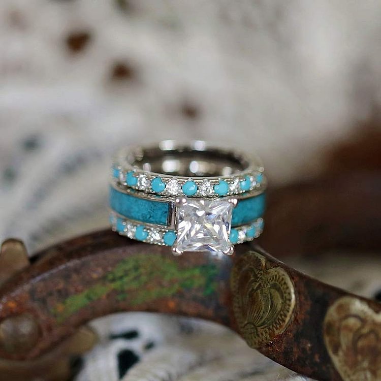 Victoria Falls Turquoise Wedding Ring Set