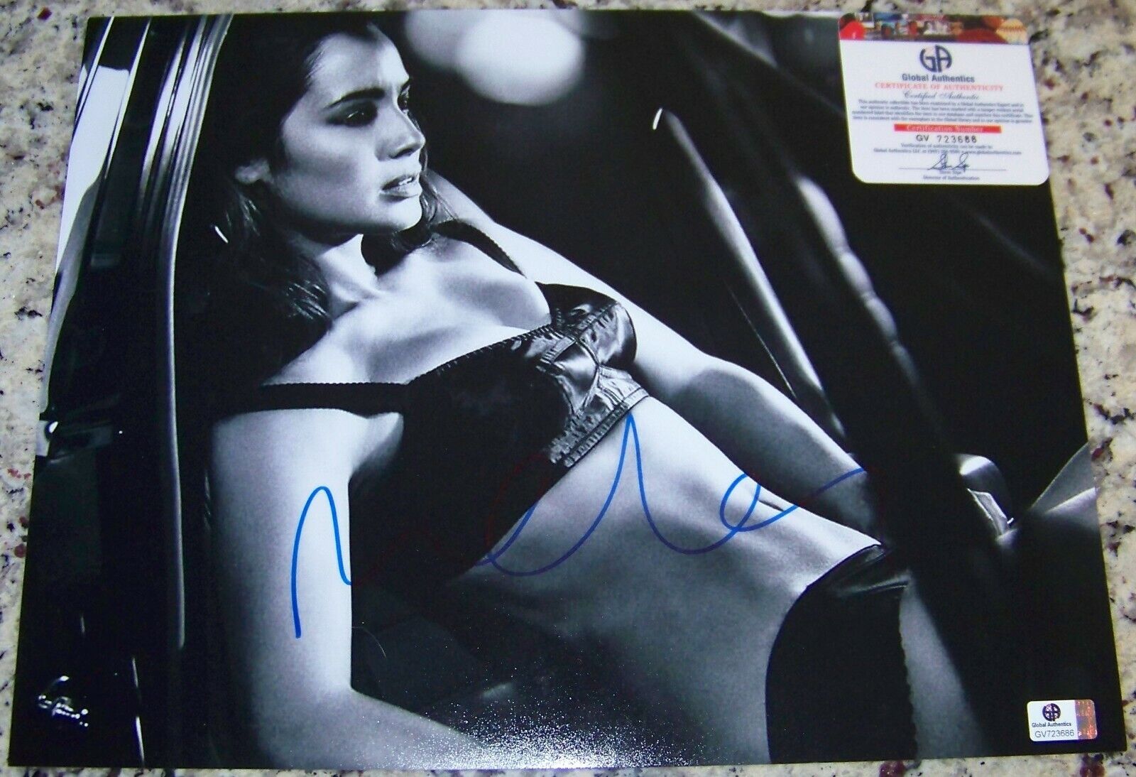 FLASH SALE! Berenice Marlohe BOND Signed Autographed 11x14 Photo Poster painting GV GA GAI COA!