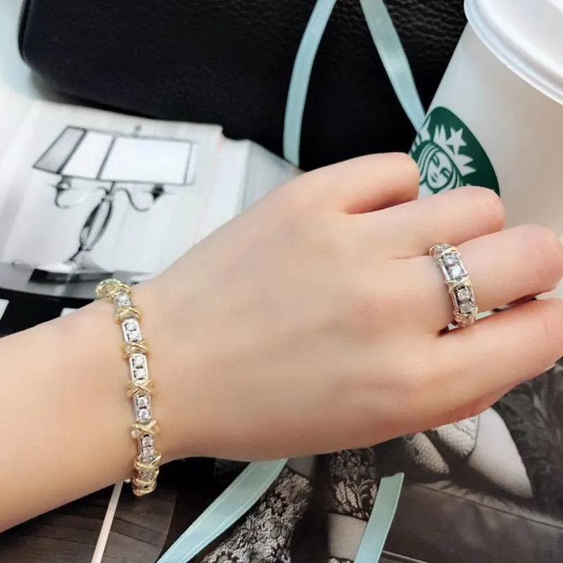 Schlumberger ring Crossed XO diamond ring