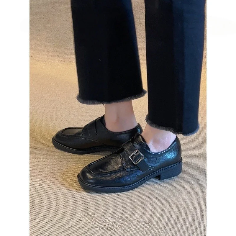 Breakj Breakj Belt Buckle Small Leather Shoes Women 2025 Coarse College Style Happy Shoes Lazy Single Shoes