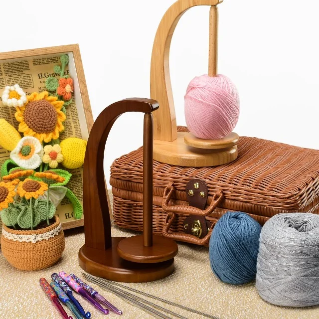 Wool Jeanie Pendulum Yarn Knitting and Crochet Yarn Feeder Holder