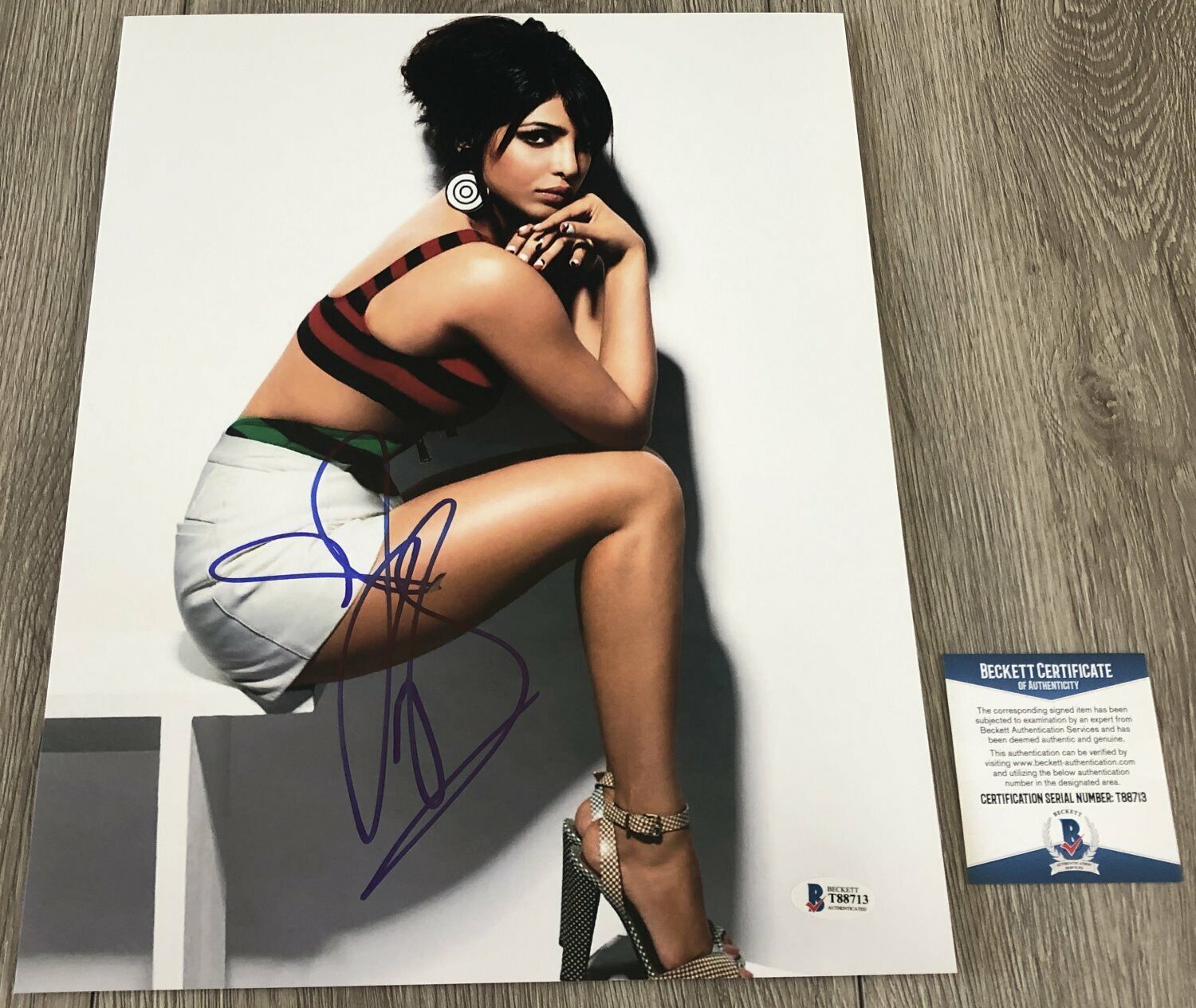 PRIYANKA CHOPRA SIGNED QUANTICO 11x14 Photo Poster painting w/EXACT PROOF & BAS BECKETT COA