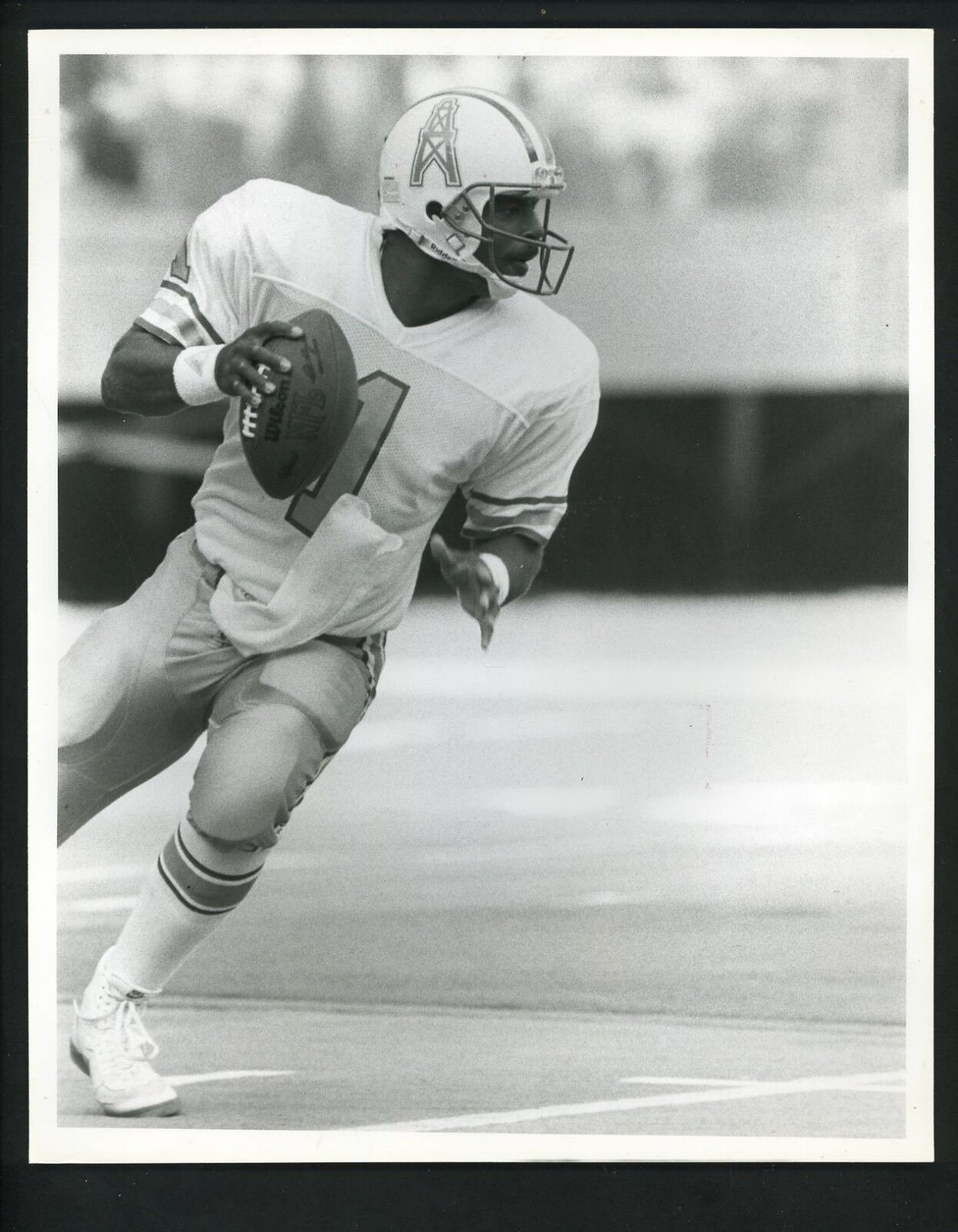 Warren Moon 1987 Press Original Photo Poster painting Houston Oilers dropping back to pass 3C3C