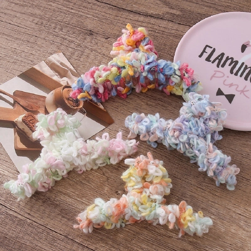 Women's Cute Sweet Geometric Resin Yarn Hair Claws