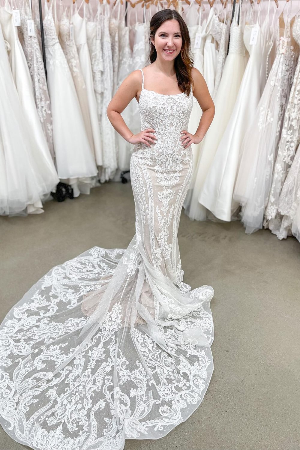 Elegant Backless Spaghetti Straps Floor-length Mermaid Wedding Dress With Appliques Lace | Ballbellas Ballbellas