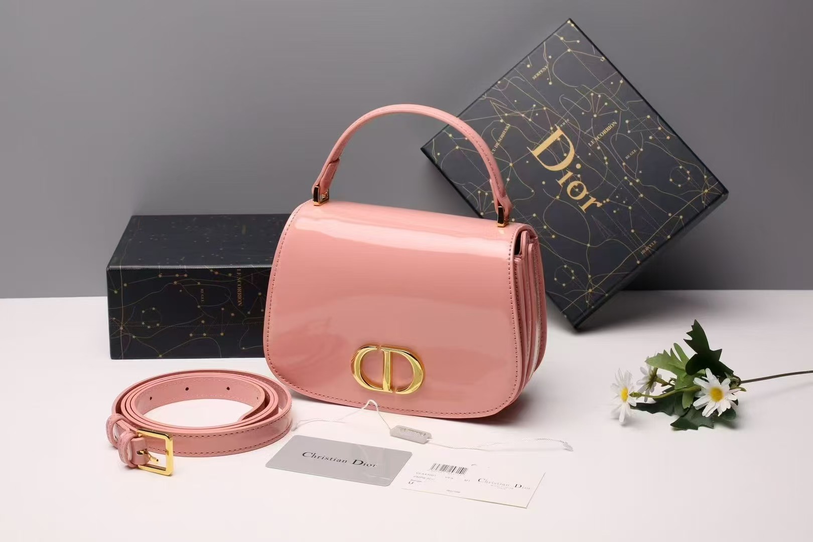 【💥Outlet Low Price Discount】DIOR 30 Montaigne Avenue Series medium