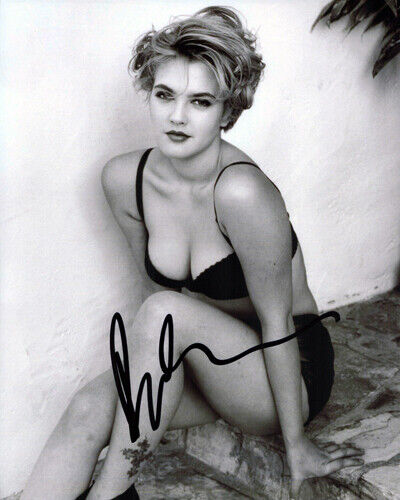 Autographed Photo Poster painting Drew Barrymore Signed 8 x 10