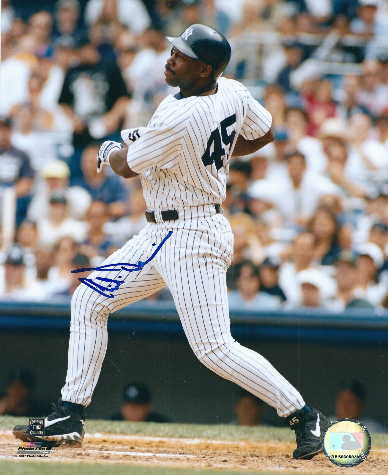 Signed 8x10 CHILI DAVIS New York Yankees Autographed Photo Poster painting - COA