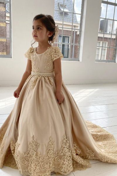 Oknass Beautiful Short Sleeve Ball Gown Backless Flower Girl Dress Lace with  Appliques Bow Ruffles Pearls