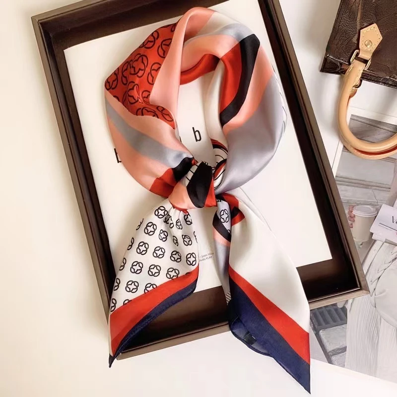 Updownunder 2025 New Fashion Luxury Silk Scarf Bandana Women Hair Bands Square Scarves Neck Tie Bag Scarfs Satin Lady Wrap Headband