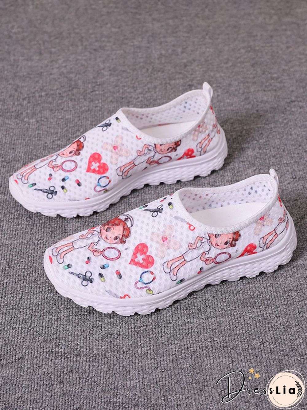 Nurse Fighting Epidemic Print Breathable Tulle Mesh Lightweight Sneakers