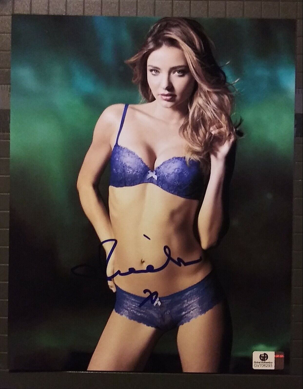 Miranda Kerr signed 8x10 COA GAI