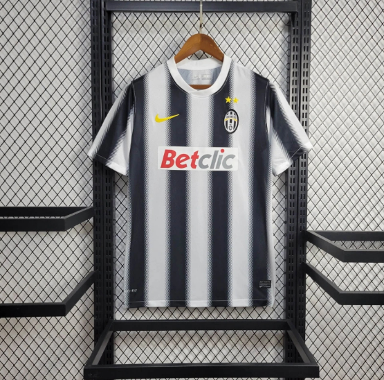Retro Juventus 2011/2012 Home Football Shirt Thai Quality