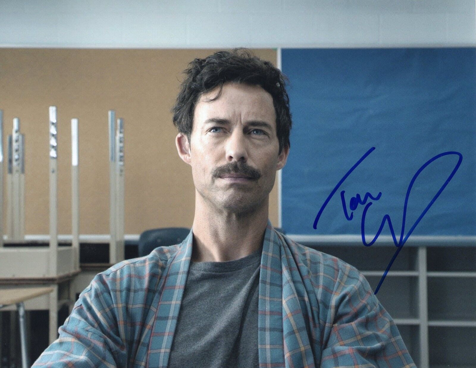 Tom Cavanagh Signed 8x10 Photo Poster painting w/COA The Birder Ron Spencer